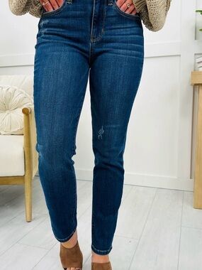 Judy Blue Dark Blue High-Rise Slim Straight Jeans